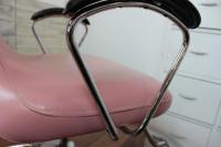 【SOLD OUT】　理容　美容器具　中古　タカラベルモント製　セット椅子　『コルポ』　(パステルピンク)