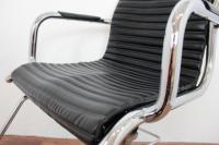 【SOLD OUT】　理容　美容器具　中古　タカラベルモント製　セット椅子　『フィオーレ』　5本脚　(ブラック)