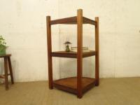 【SOLD OUT】　理容　美容室　店舗家具　『レトロな木製コーナーラック』