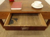 【SOLD OUT】　理容　美容室　店舗家具　『小振りサイズの古い木製文机』