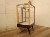 【SOLD OUT】　理容　美容室　店舗家具　『小振りな木枠ガラスケース』